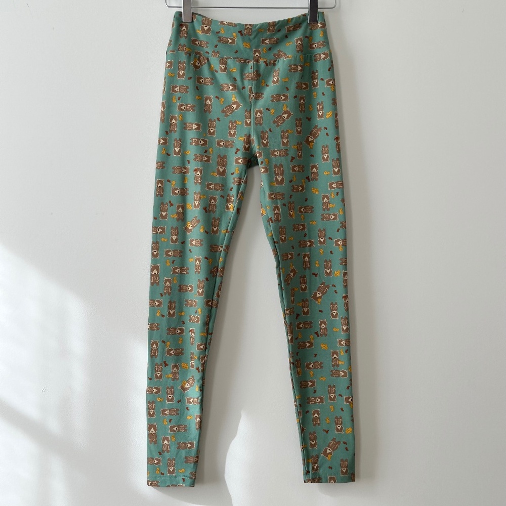 Lularoe Green Bear Print Leggings